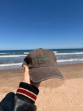 Casquette grise et verte